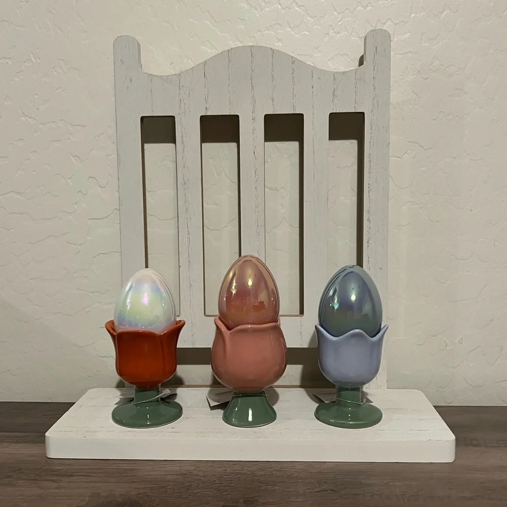 Target Bullseyes Playground Easter Ceramic Flower Egg Holder & Eggs Set of 3